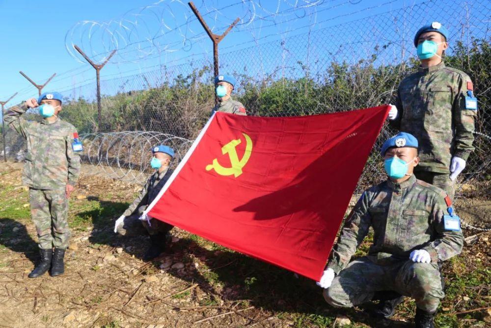 令人哭笑不得执行现场被苦守的百万巨款竟是几包A4打印纸